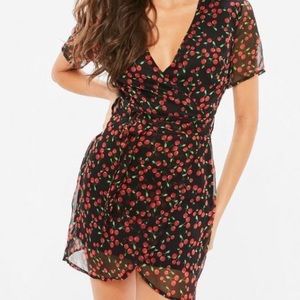 NWT Missguided black cherry print waist-tie dress